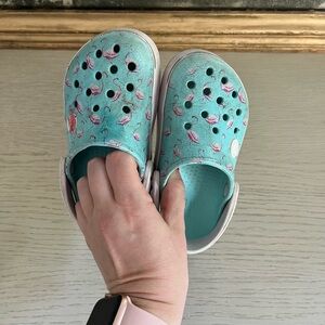 🦩 crocs clogs little kid size 8 🦩